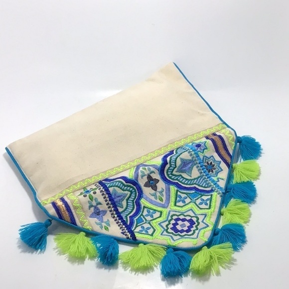 Boho Green Blue Arabesque Tassel Trim Crossbody - Picture 3 of 10